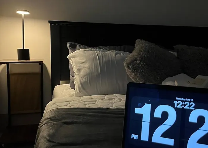Cozy Minimalist Unit